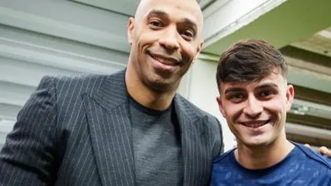 【十三连胜瞩目！揭秘墨超霸主，今日深度剖析，信心满满攻略】