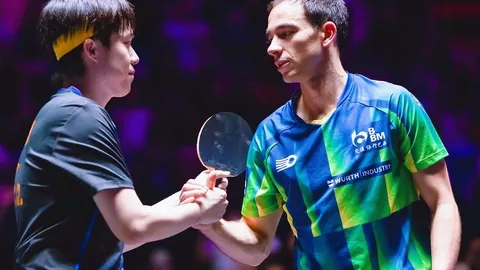 中国女子轮椅篮球队在亚残运会上夺冠——人民日报报道